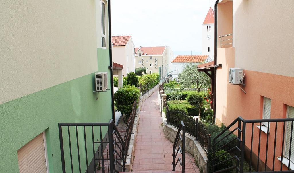 Apartment Paula Promajna Exterior foto
